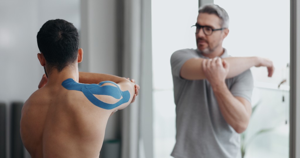 When to See a Doctor for Shoulder Pain