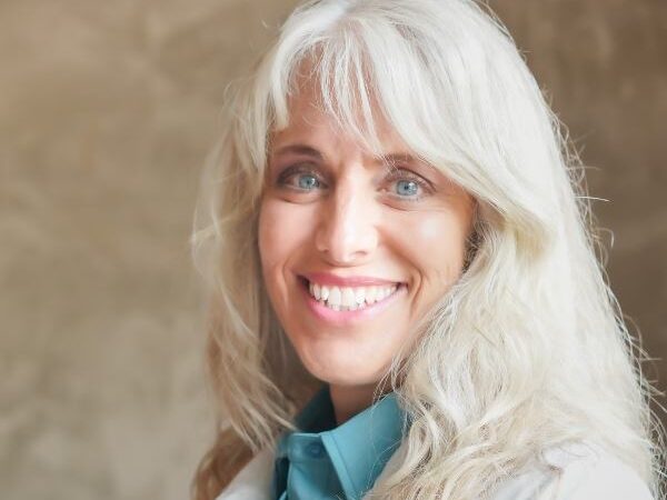 Dr. Lynda Flowers
