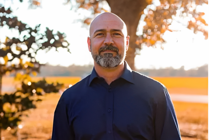 Dr. Michael Bennett