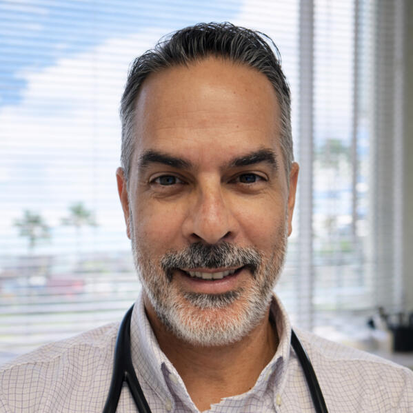 Dr. Arnaldo Oliveira